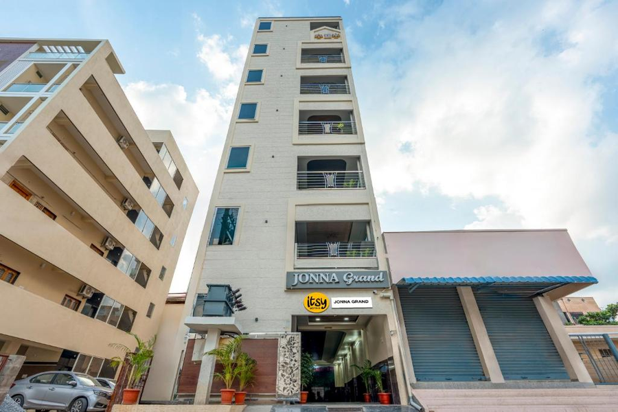 itsy hotels jonna grand