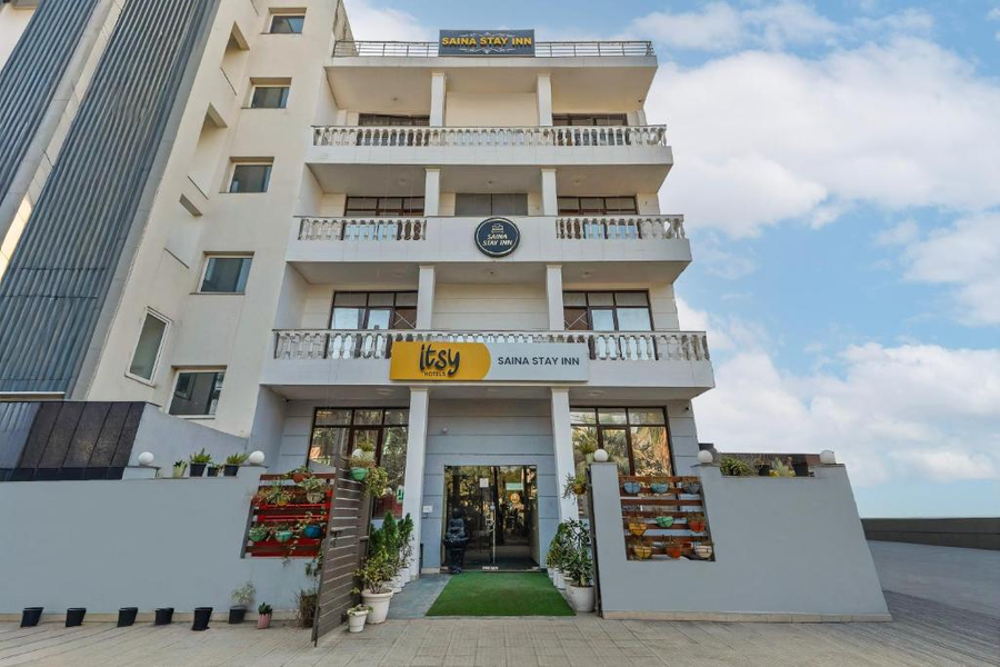 itsy hotels saina stay inn