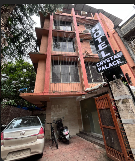 hotel crystal palace