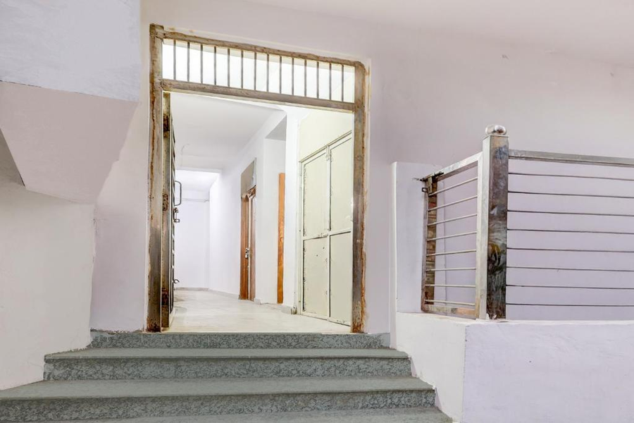 Collection O Sector 18 Noida Formerly True Residency,,3 star