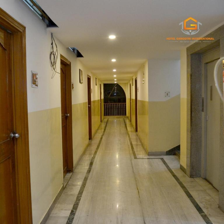hotel gangotri international