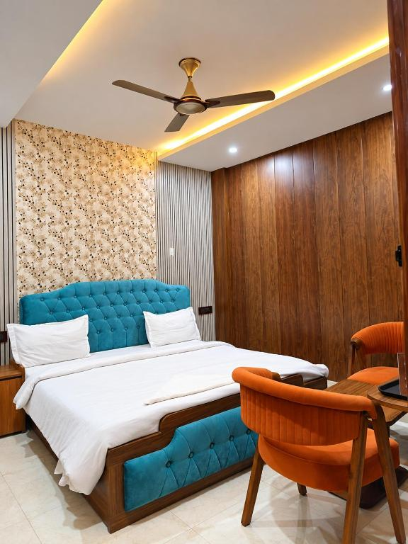 Hotel Ayansh,Sports College Road, Karim Nagar, Chargawa, Gorakhpur, Uttar Pradesh – 273007,3 star