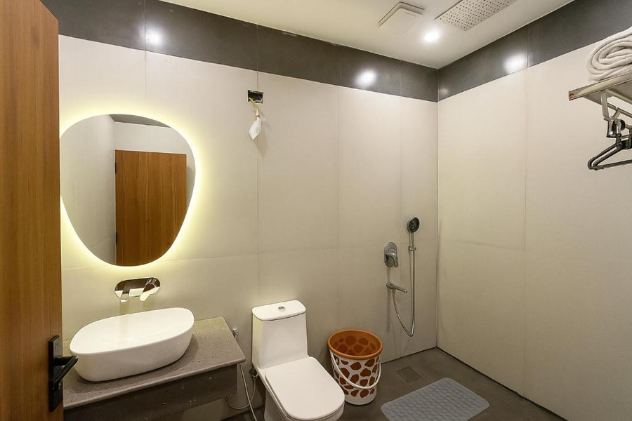 the metrostay at new delhi railway station