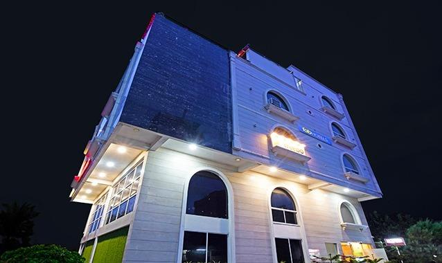 Fabhotel New Krishna Palace,,3 star