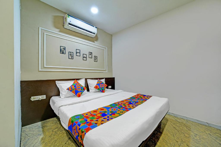 Fabhotel Million,,3 star