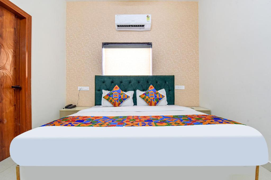 Fabhotel Prince 24,,3 star