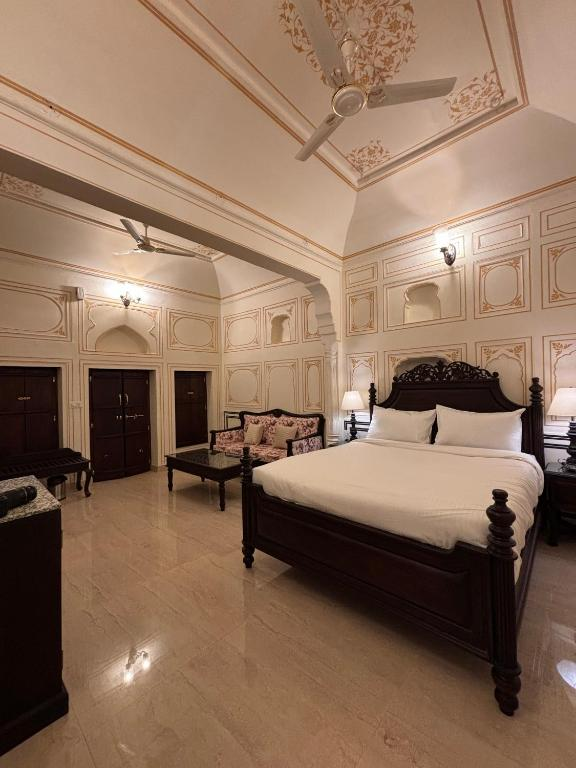 Hotel Mandawa Vilas,,4 star