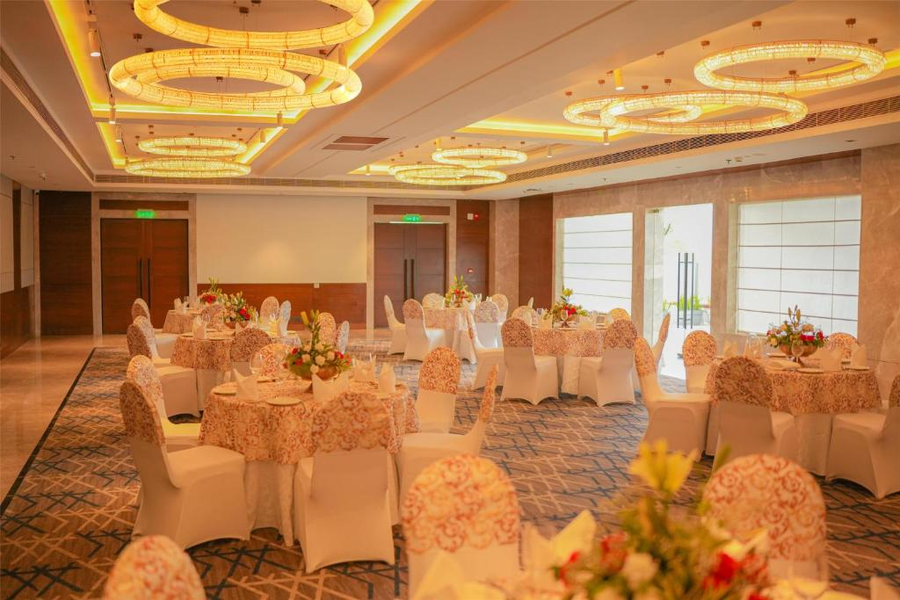 radisson hotel vrindavan