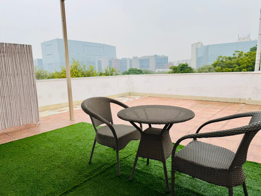 Bluo Stays – Dlf Cybercity,Dlf Phase 3,4 star