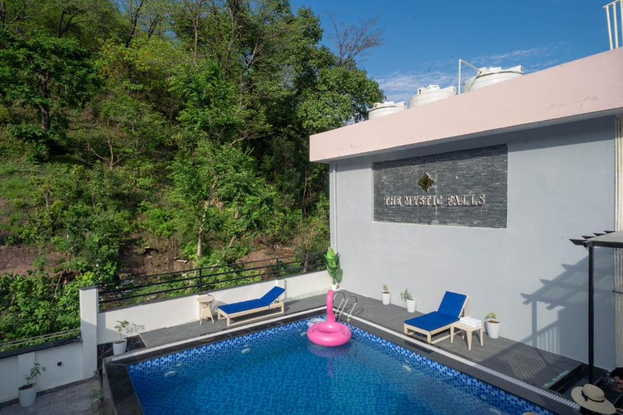 Perfectstayz Premium Mystic Falls Near Secret Waterfall, Rishikesh,,4 star