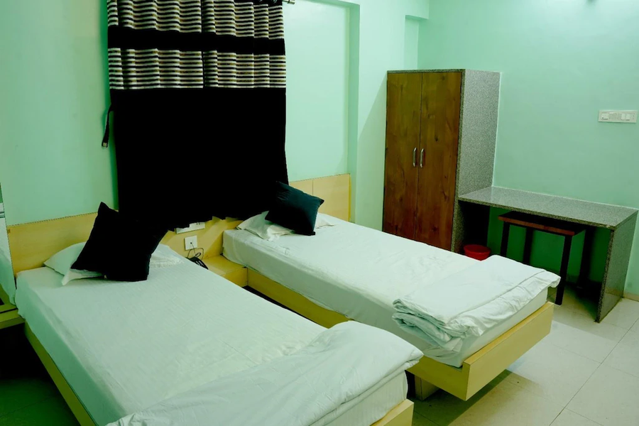 Kamala Shanti Palace,,3 star