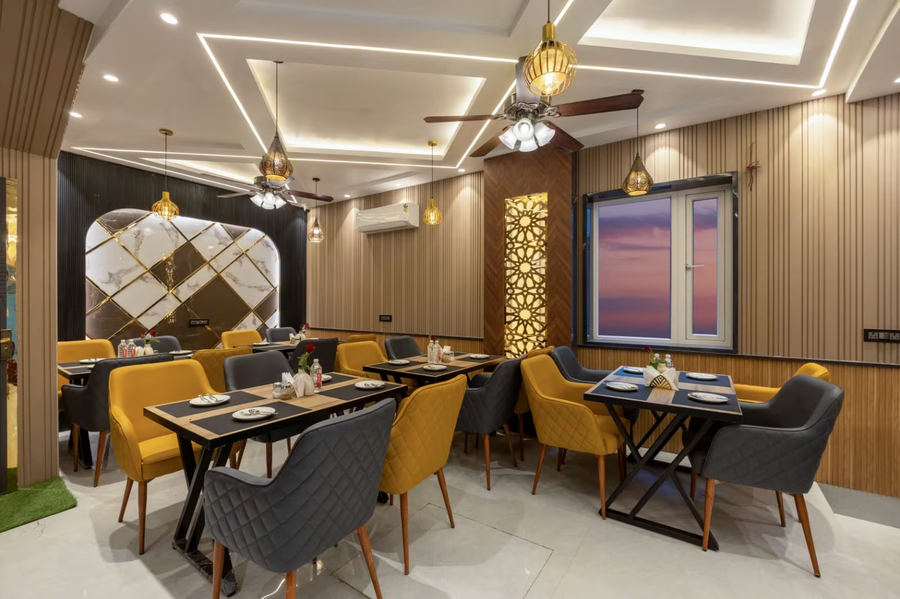 Hotel Aroma Suites @ Delhi Airport,,4 star