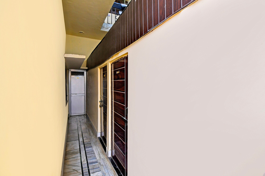 fabhotel raghunandan inn