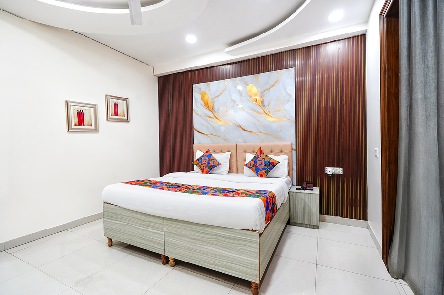Fabhotel Expressway 135,W-006, Sector 135, Sector 135, Noida 201304,3 star