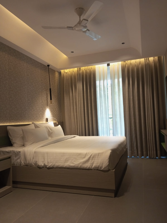 grand continent hotel sector 45 gurugram
