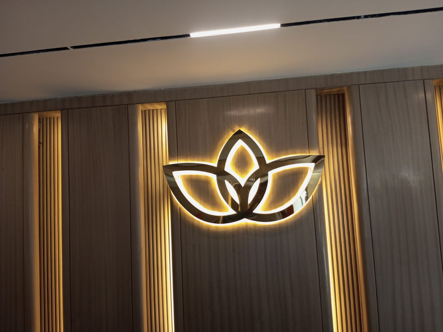 grand continent hotel sector 45 gurugram