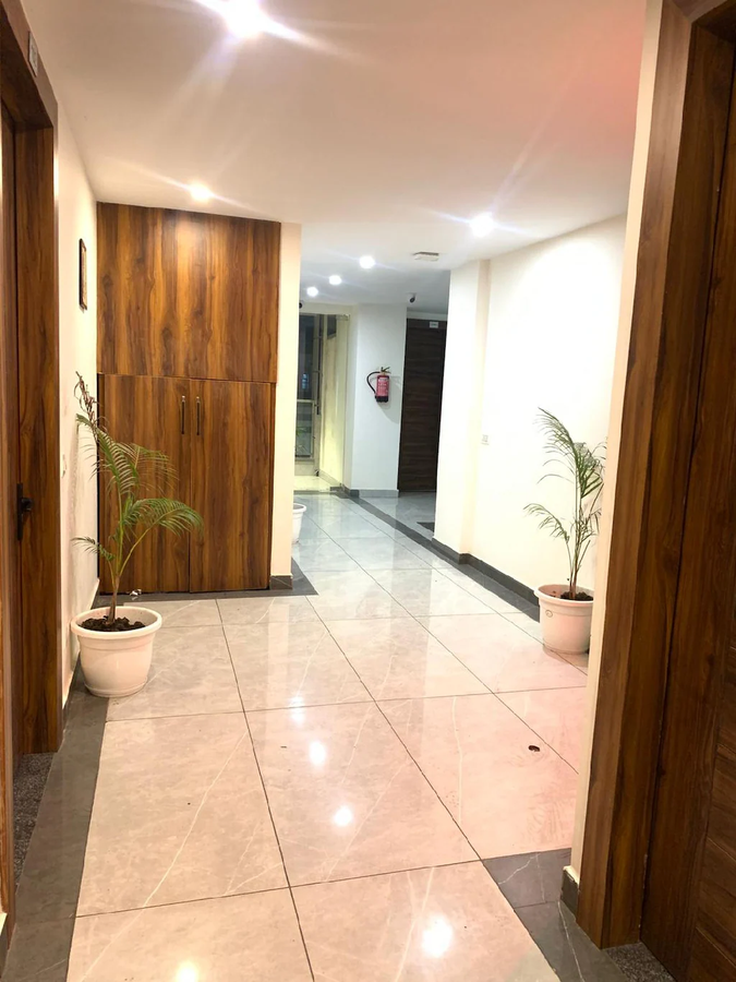 Hotel Gs Grand Dehradun,Gms Road,3 star