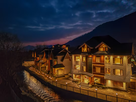 The Harmukh Hills,Yanier,4 star