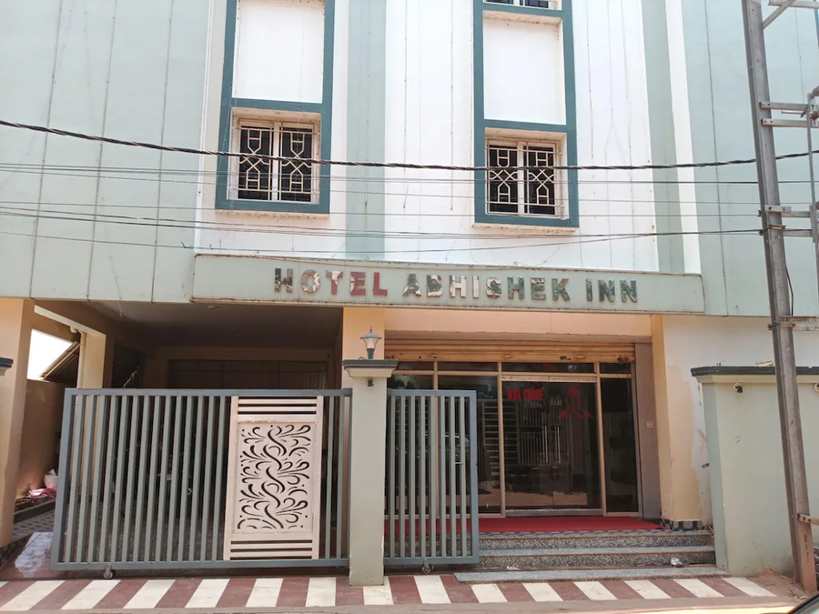 hotel abhishek inn