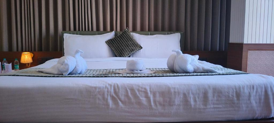 hotel shlok inn