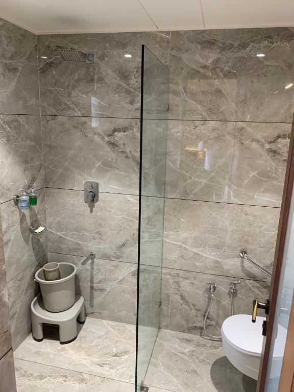 hotel shlok inn