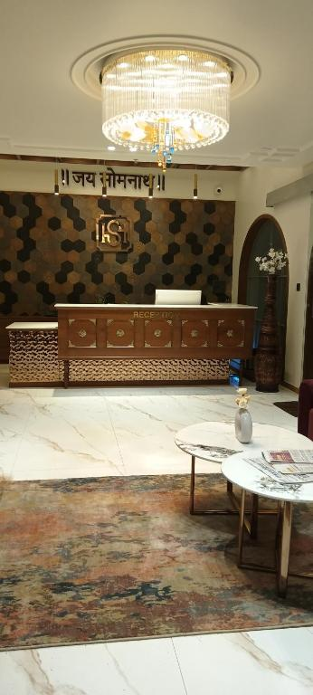 hotel shlok inn