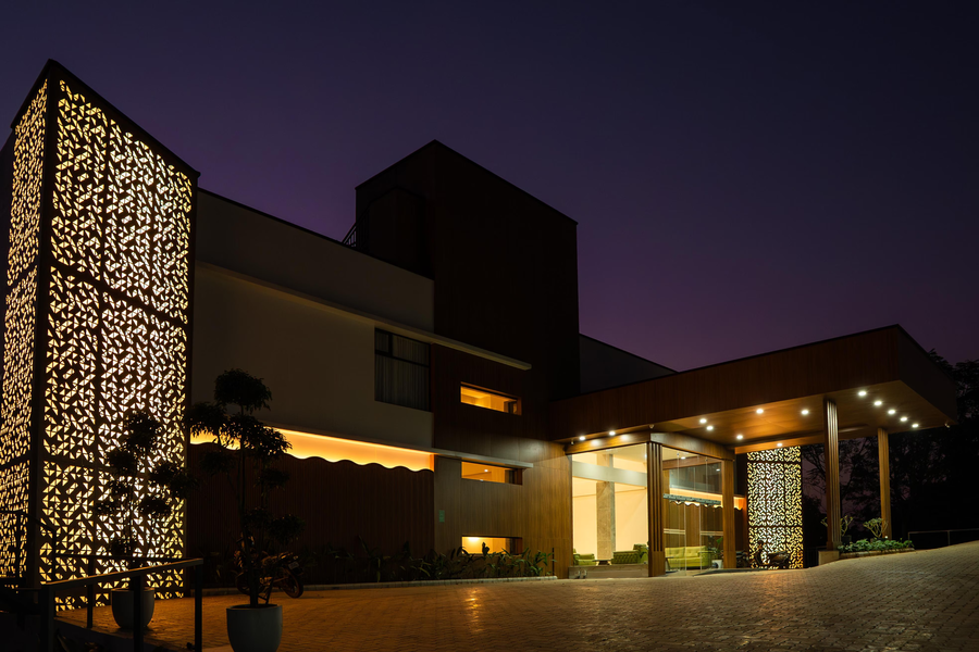 Chaliyar Resorts,,4 star