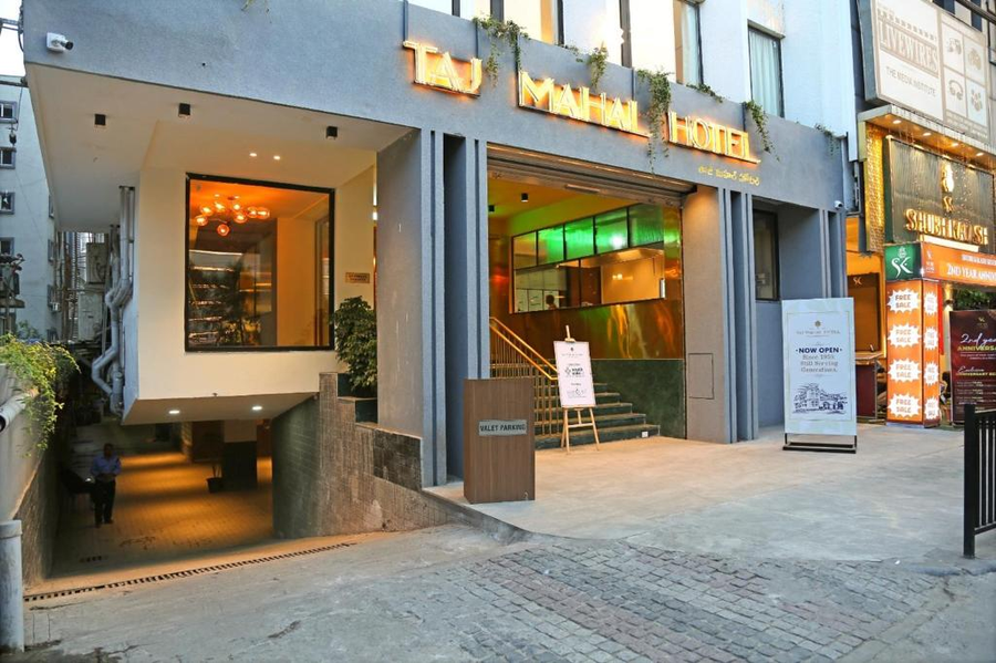 Taj Mahal Hotel , Panjagutta,,3 star
