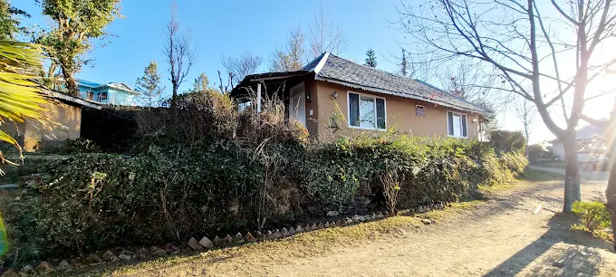 Vatika Resorts Cottages,Shoghi,3 star