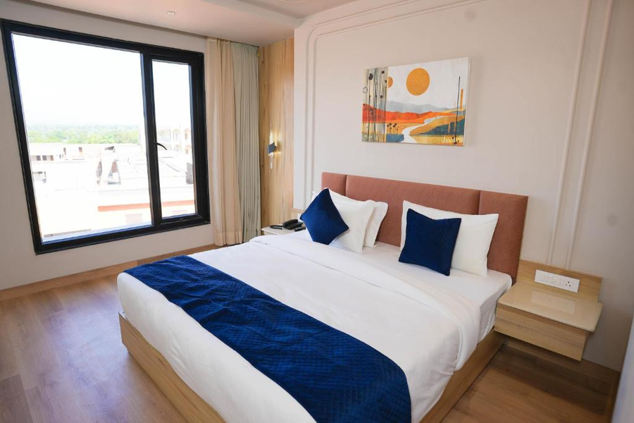 Hotel Satnam,,3 star