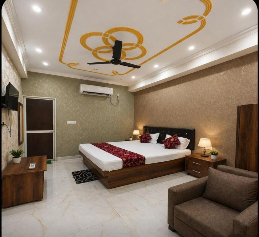 Hotel Shahi Palace,Near Patna Junction Railway Station,3 star