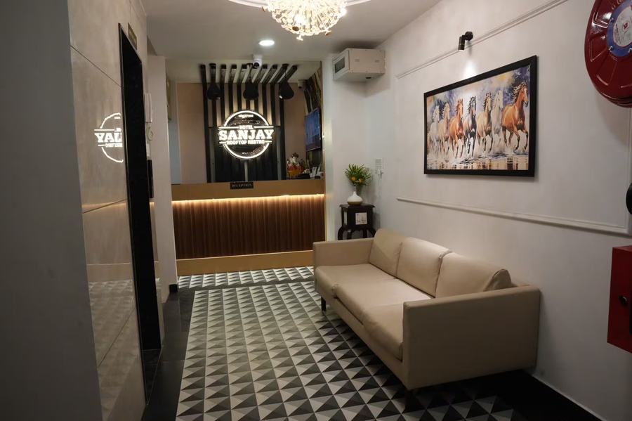 hotel sanjay rooftop and resto