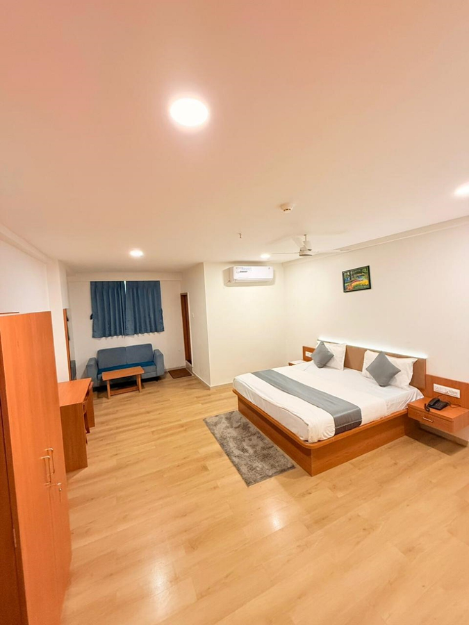 hotel royal elite