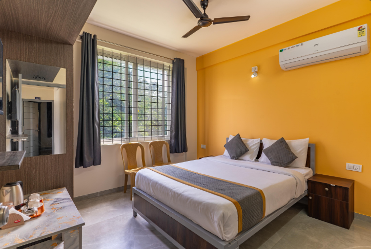 Hotel Parichaya Vidyaranyapura,,3 star