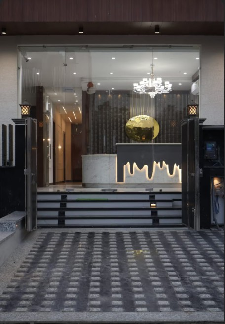 The Glam By Sandane Homes,Ansal Golf Link -1,3 star