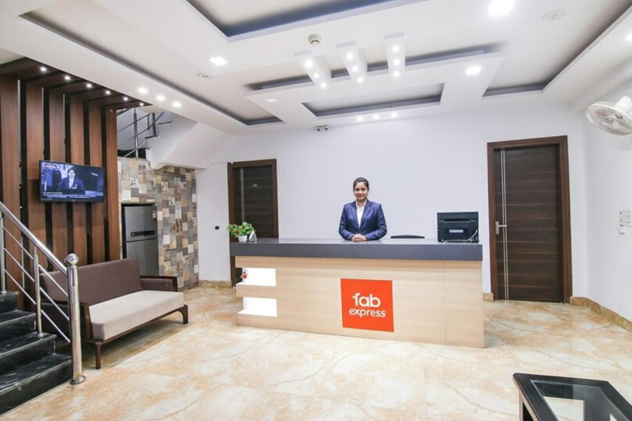Via Aerosky Inn,,3 star