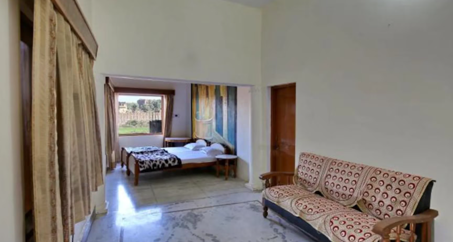 Trpotels Ganapati Palace,,2 star