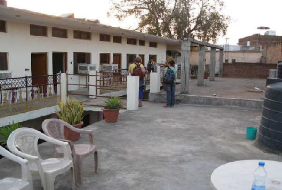 Trpotels Ganapati Palace,,2 star