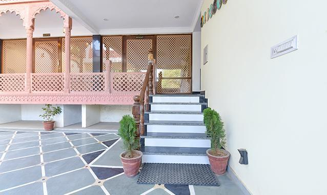 Fabhotel Jbs Heritage,,3 star