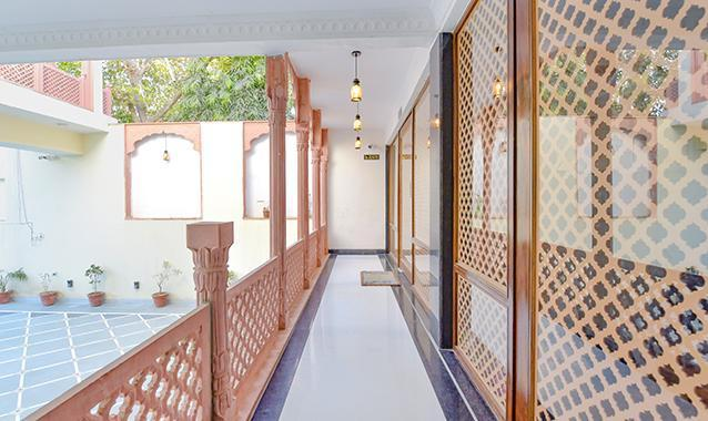 Fabhotel Jbs Heritage,,3 star