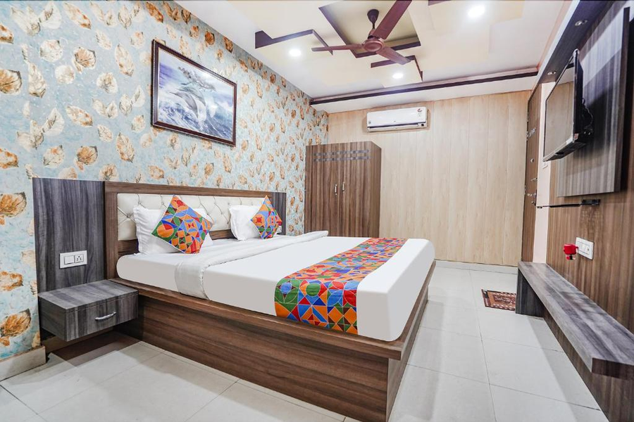 via rameshwar inn