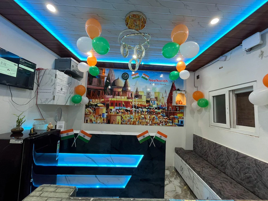 Neelkanth Pg House,Andhra Ashram, D47/127 B, Akhade Wali Gali, Near Lal Building, Ramapuram, Luxa, Varanasi, Uttar Pradesh 221010,2 star