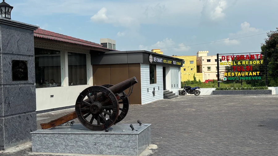 dev shanti hotel and resort