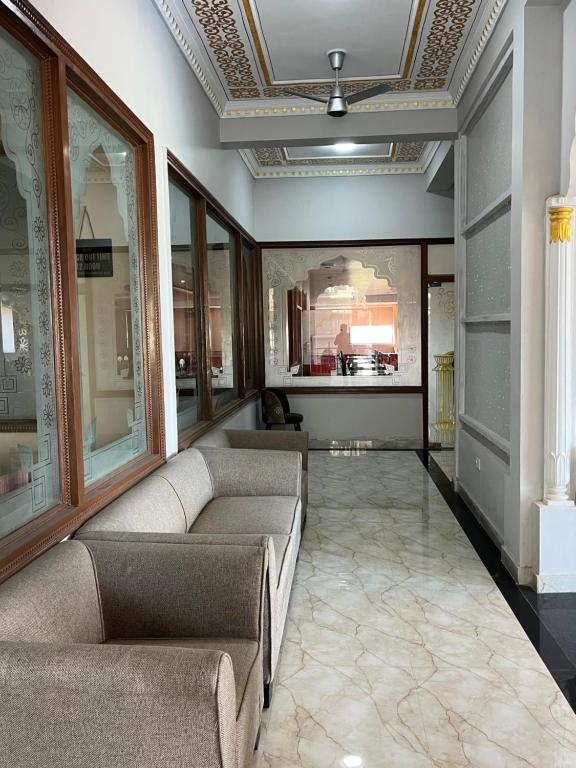 Sunrise Dreamworld Resort,Ajmer Road,3 star