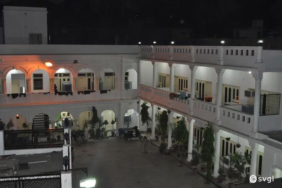Hotel Shiv Vishram,Upper Road,3 star