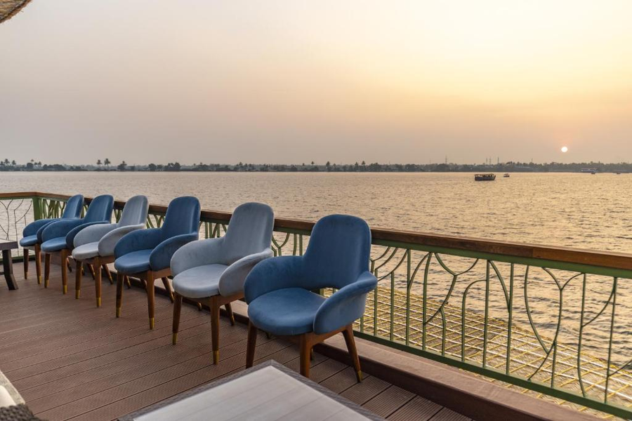 riverine kadavil houseboat
