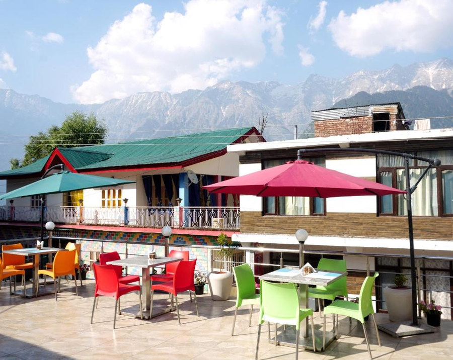 ess and bee resorts