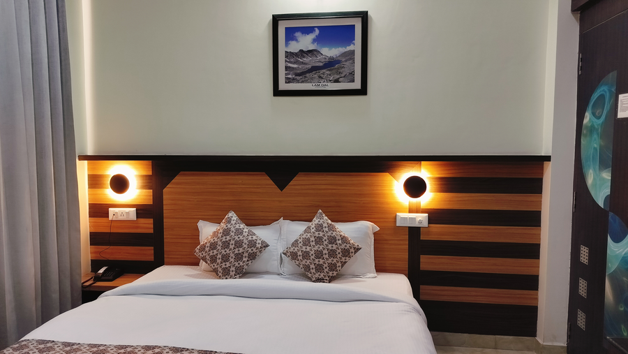 Hotel Nature's View,Mdr45 Loharkadi Upper Sudher Dharamshala India 176215,3 star
