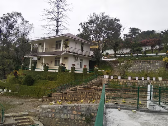 Home In The Hills,Dehradun, Dehradun,4 star
