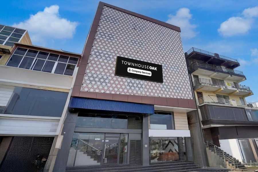 super townhouse oak railway junction kota formerly hotel crosslane